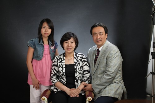 Drs. Jase and  Jinsun Khyeam and daughter Sheamin  5-09